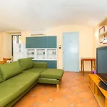 Porta Nuova Central Flat With Balcony