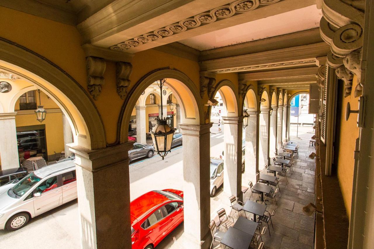 Porta Nuova Flat With Balcony * Torino